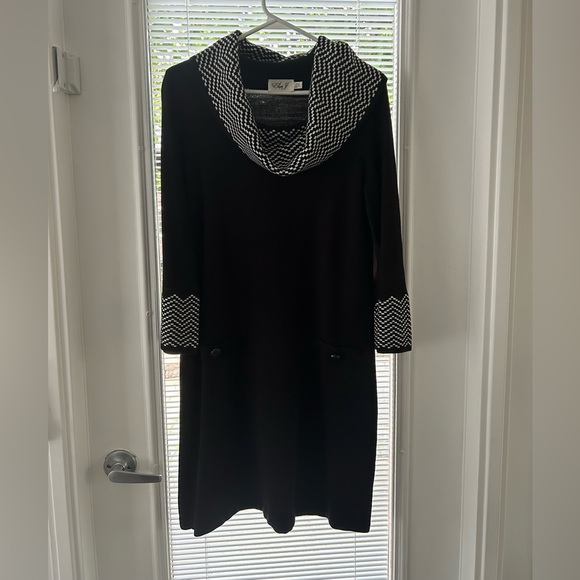 Eliza J - Gently Worn - Size Medium - Picture 3 of 5